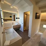 Setblaus Boutique Hotel 4*