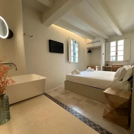 Setblaus Boutique Hotel 4*