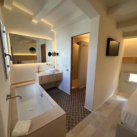 Setblaus Boutique Hotel 4*